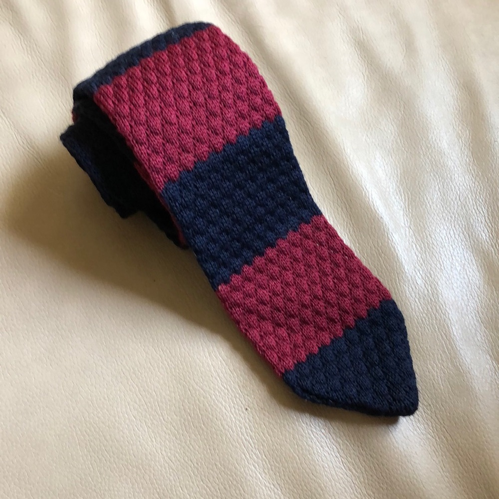 Knottery New York Tie 100% wool knitted NWOT